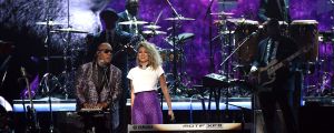 Tori Kelly Praises Stevie Wonder and Reveals One of His Big Talents: “He’s Big on Playing Thumb Wars”