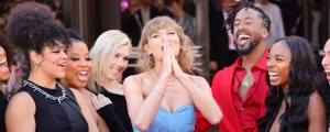 Epic Taylor Swift-Themed Christmas Lights Display Takes TikTok by Storm