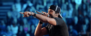 Luke Bryan Reflects on the Catapulting Success of “Country Girl”