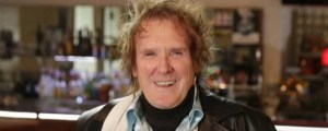 AC/DC and Fans Pay Tribute to Drummer Colin Burgess, Dead at 77: “Rock in Peace”