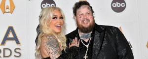 Bunnie XO Celebrates Jelly Roll’s Birthday With Sweet Surprise and “White Trash Birthday Cake”
