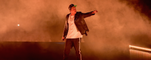 6 Wildly Successful Musicians Who Failed Big Before Making it Big
