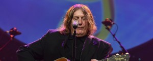 Review: Alejandro Escovedo, Shovels & Rope and More Pay Tribute to Kevn Kinney