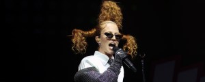 Jess Glynne Once Refused To Give One of Her Songs to Rihanna: “I’m An Artist, Too”