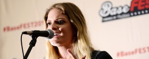 ‘The Voice’s Lauren Duski Honors Mother After Apparent Suicide: “Please Do Not Lose Hope”
