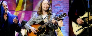 Billy Strings Performs Waylon Jennings Classic With 10-Year-Old Myles Gee in Nashville, Emotions Flow