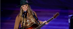 Lainey Wilson Provides Sneak Peak Into Upcoming Super Bowl Commercial: Beer, Guitars, Horses, & Fake Snow
