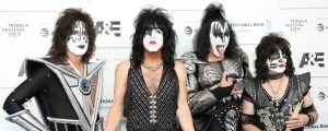 The Meaning Behind “Strutter” by KISS and How a Parrot Named Stanley Inspired Its Sound
