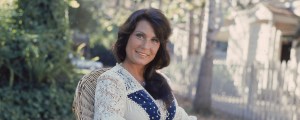 American Songwriter Throwback: 2011 Q&A with Honky Tonk Girl Loretta Lynn