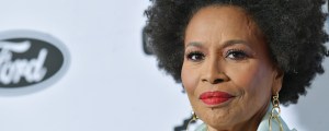 Jenifer Lewis Belts Out “Dig a Little Deeper” From ‘Princess and the Frog’ on ‘American Idol’s Disney Night
