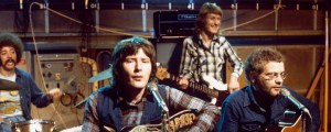 Believe It or Not: “Stuck in the Middle With You” Belongs to Stealers Wheel, Not Bob Dylan
