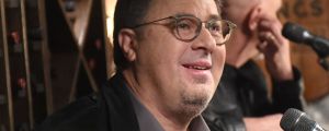 Vince Gill’s “Bread and Water” and the Heartbreaking Family Story That Inspired It