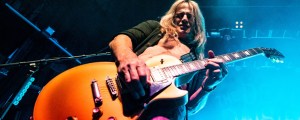 “We Have Some Crappy News”: Hall of Fame Guitarist Diagnosed With Cancer, Undergoing Surgery