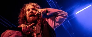 John Corabi Gets Real on Being Fired From Mötley Crüe, Sheds Light on “Drama” and “Turmoil” Within the Band