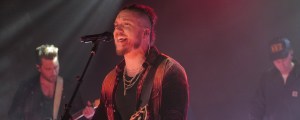 Brandon Lake Performs With ‘American Idol’ Finalist Breanna Nix During Grand Finale
