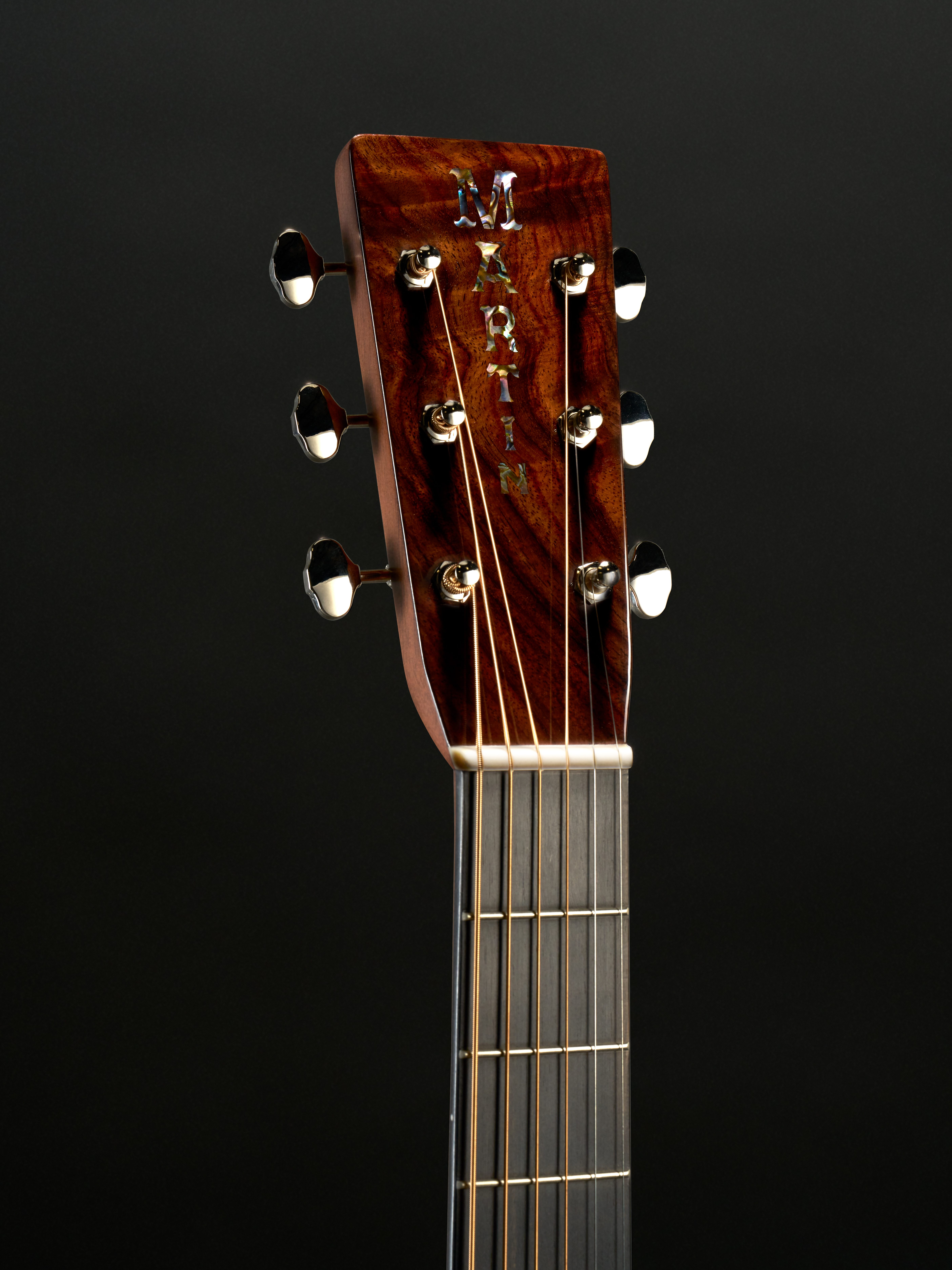 headstock - martin reverb custom select 00