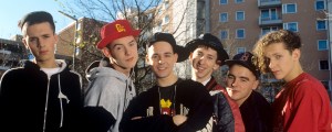 3 One-Hit Wonders That 90s Kids Still Get Stuck in Their Heads Today