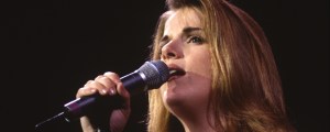 3 Debut Country Singles That Turned Out To Be Massive Hits