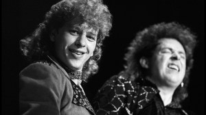 Toto’s Final Top 40 Hit Was Delivered by a Lead Singer Not Long for the Band