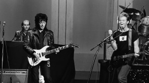 3 One-Hit Wonders From 1986 With Melodies That Still Echo Decades Later