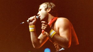 3 Rock Bands That Completely Changed When a Member Left