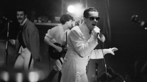 3 One-Hit Wonders From the 1980s With Melodies That Still Echo Decades Later