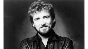 On This Day 37 Years Ago, We Said a Premature Goodbye to the Rising Star Waylon Jennings Deemed “The Greatest Country Singer Ever”