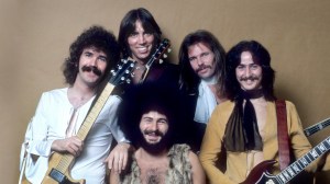 3 Rock Bands That Never Topped Their Debut Single
