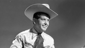 Born in Arkansas 113 Years Ago, the Singer Whose Flag-Waving Wartime Hit Was the First Country Song to Go Gold