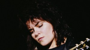 On This Day in 1989, Rosanne Cash Took a Beatles B-Side to the Top of the Country Charts