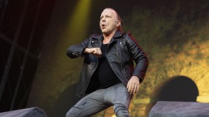 Power Outage at Iron Maiden’s Paris Concert Sparks Backlash, Refund Demands