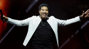 ‘American Idol’ Star Lionel Richie Abruptly Ends First Tour Show After Medical Scare