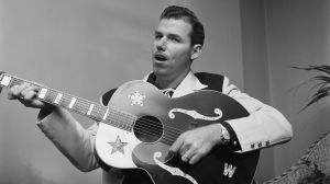 On This Day in 2013, We Said Goodbye to This Yodeling Country Crooner—for Real This Time