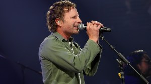3 Country Artists Who Had Menial Music Industry Jobs Before Becoming Superstars