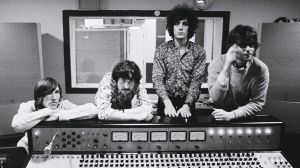 The Pink Floyd Recording Session That Unofficially Marked the End of Its Original Lineup: โThatโs When He Changedโ
