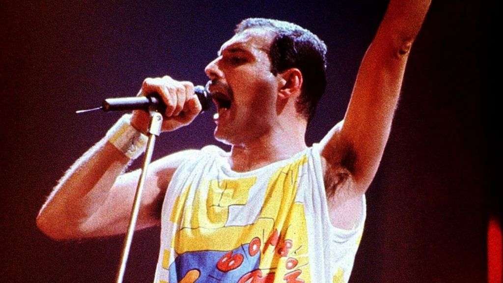 2 Acts Who Took Full Advantage of the Live Aid Showcase (And 2 Who Unfortunately Didnโt)