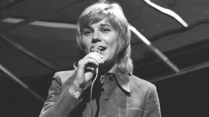 52 Years Ago Today, Anne Murray Was at No. 1 With a Gender-Swapped Cover of a George Jones Classic