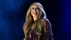Country Star’s Chilling National Anthem Performance Had an Entire Pigeon Forge Crowd Singing Along