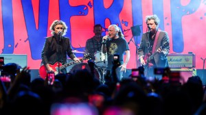A Punk Rock Legend and Heavy Metal Icon Just Joined Forces for an Epic David Bowie Cover at Comic-Con, of All Places