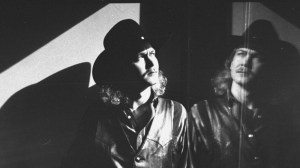 30 Years Ago, Tracy Lawrence Hit No. 1 With One of Country Music’s Most Bittersweet Family Sagas