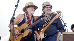 On This Day in 1983, Willie Nelson and Merle Haggard Were at No. 1 With a Song Haggard Doesn’t Remember Recording