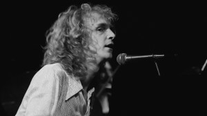 3 Painfully Overlooked Singer-Songwriters Who Deserved Stadium Crowds Back in the 70s