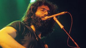 On This Day in 1995, This Grateful Dead Era Came to a Close With a Whimper and a Scathing Newspaper Review