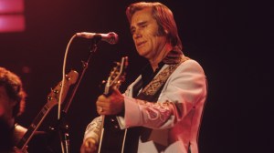 3 Unforgettable Country Songs From 1980 That Every 80s Kid Still Knows Today