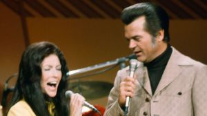 53 Years Ago Today, Loretta Lynn and Conway Twitty Hit No. 1 Thanks to Lynn’s Husband