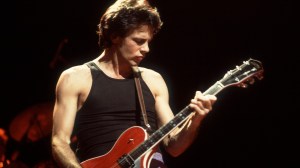 4 Songs From 1981 Every 80s Kid Heard While Riding the Bus to School Each Morning