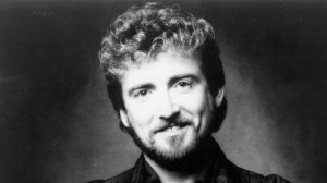 On This Day in 1988, Keith Whitley Was at No. 1 for the First Time With a Song Inspired by a 70s Rom-Com