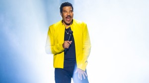 Earth, Wind & Fire Cancel Show With Lionel Richie Following Sudden Medical Emergency