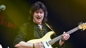 Watch Ritchie Blackmore Make Surprise Return to Deep Purple After 33 Years