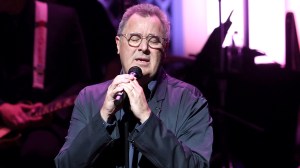 “I Promise I Will Probably Cry”: Vince Gill Fans React as Country Legend Prepares for Special Grand Ole Opry Moment